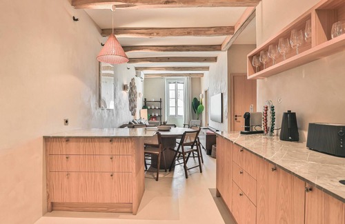 Saint-Tropez City Centre Apartment | Magnificent apt - 2BR/6P - Heart of Saint-Tropez