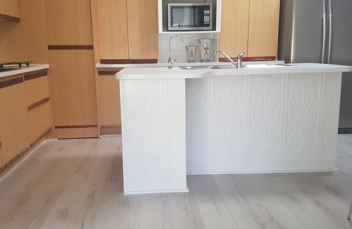 Camden Park House | Magnificent Mid Century Modern Pool house between CBD/Glenelg. Sleeps 22