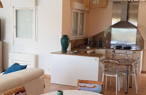 Afa Villa | Magnificent villa with swimming pool and wooded garden