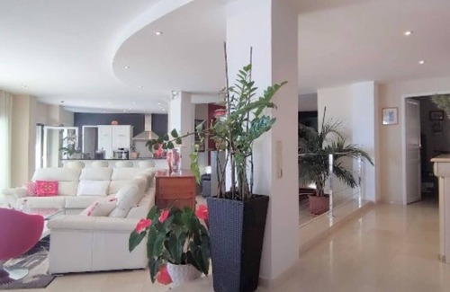 Peniscola House | MAGNIFICENTLY DECORATED LUXURY VILLA sea view and chateau 9 beds