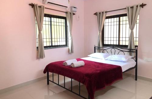 Mapusa Apartment | Mahalaxmi Homestay II
