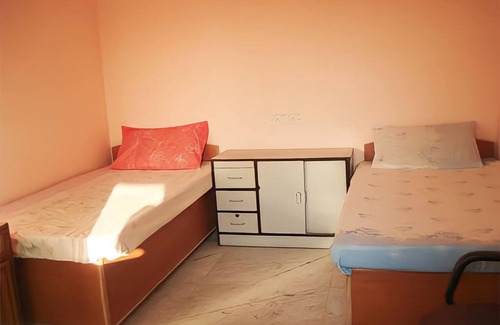 New Delhi Bed & Breakfast | Maheshwari Residency