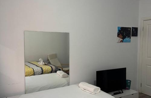 Truganina House | Mahzan Room 4