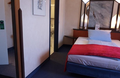 Margetshoechheim Hotel | Main Hotel Eckert 3-Sterne Superior