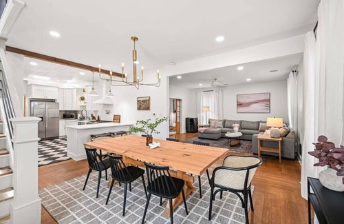 Williamstown House | Main Street Bungalow in Downtown Williamstown
