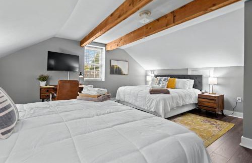 St. Charles Apartment | Main Street Living! 2 Bedroom Unit right On Main!