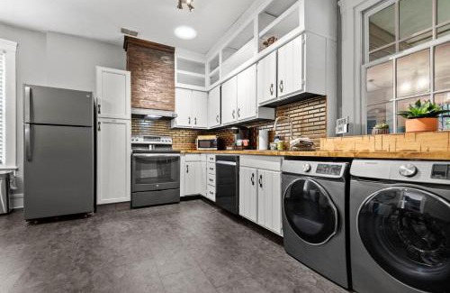 St. Charles Apartment | Main Street Living! 2 Bedroom Unit right On Main!