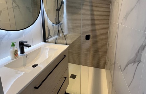 Dolus-d'Oleron House | Maison 10 Couchages, Piscine, Clim, à L'entrée du Centre-ville, 2,8km de L'océan