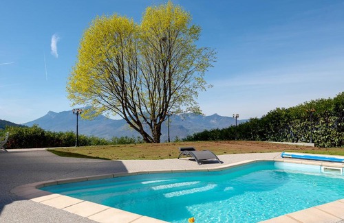 Saint-Jean-dʼArvey House | Maison avec Piscine et Spa