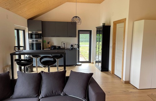 Courtonne-la-Meurdrac House | Maison Bois Lumineuse Avec Belle vue et Grande Terrasse