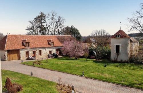 Les Houches House | Maison confortable à Saint-Georges-sur-Baulche avec terrasse et jardin