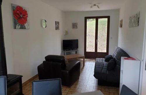 Seigy House | Maison charmante à Seigy, vue sur jardin, accepte animaux.