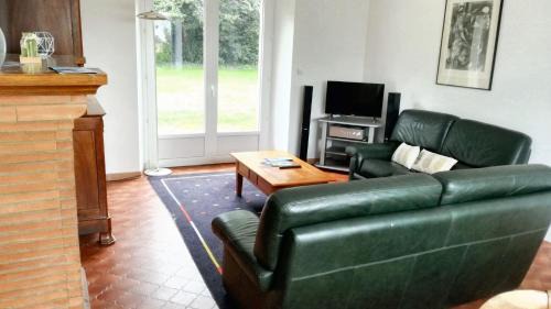 Boucey House | Maison cosy à Pontorson avec jardin clos et terrasse