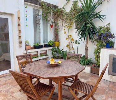 La Belle de Mai Villa | Maison Cozy, Confort & Calme au coeur de Marseille