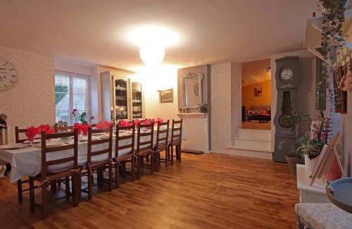 Dompierre House | Maison de campagne spacieuse près de la voie verte, idéale pour familles et amateurs de nature ! - FR-1-497-132