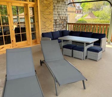 Pointe-au-Pic House | Maison du Havre Grand Duplex