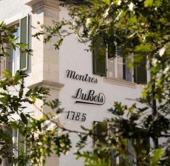 Le Locle Bed & Breakfast | Maison DuBois
