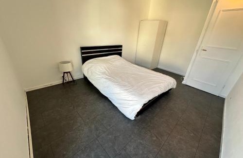 Herouville-Saint-Clair Villa | Maison individuelle à 8 minutes d'Ouistreham, quartier calme, transports en commun Tram & Bus, commerces de proximités