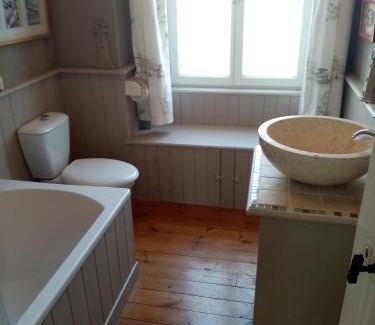 Chateauneuf-du-Faou Bed & Breakfast | Maison Jonela