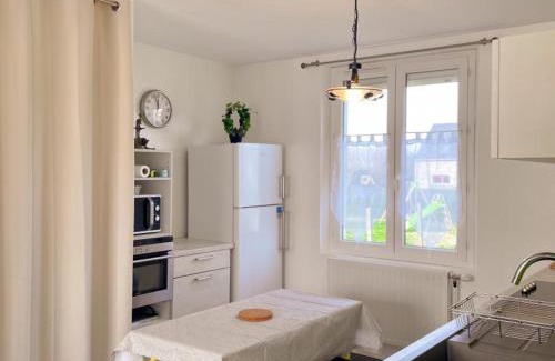 Muides-sur-Loire House | Maison moderne près du Château de Chambord, jardin, parking privé, tout confort! - FR-1-491-334