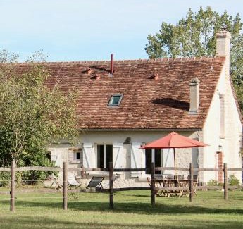 Fontaines-en-Sologne Apartment | Maison Moz