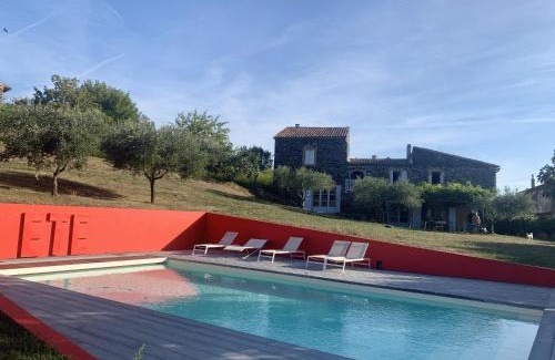 Saint-Lager-Bressac House | Maison spacieuse avec piscine à Saint-Lager-Bressac