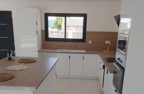 Bressols Villa | Maison T5 Entiere+piscine a 2 min de L'autoroute