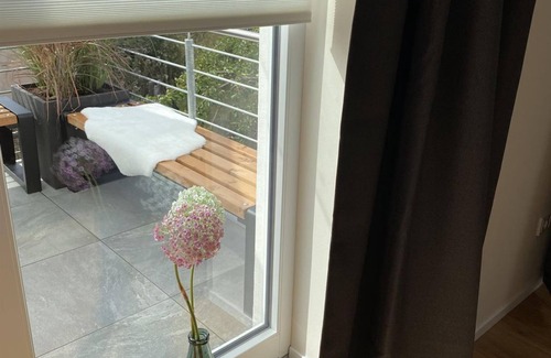 Losheim am See Apartment | Maisonette apartment incl. use of wellness garden - Bauernhaus Loth - exclusive