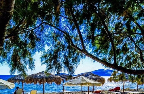 Myrina Apartment | Maisonette With Pool & Beach