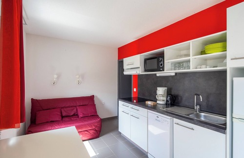 Labeaume House | Maisonnette in the heart of a vacation village, close to the Ardèche gorges.