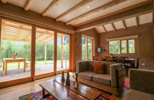 Calca House | Majestic 3BR House in Valle Sagrado