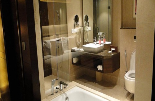 Navi Mumbai Hotel | Majestic Court Sarovar Portico Navi Mumbai