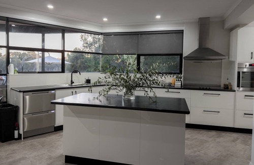 Gol Gol House | Majestic Murray River house with stunning panaromic river views