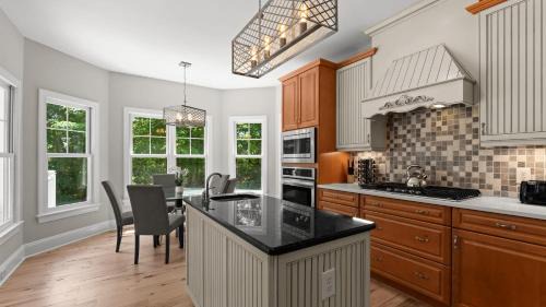 Westport Villa | Making Waves by AvantStay Sleeps 20 Pool