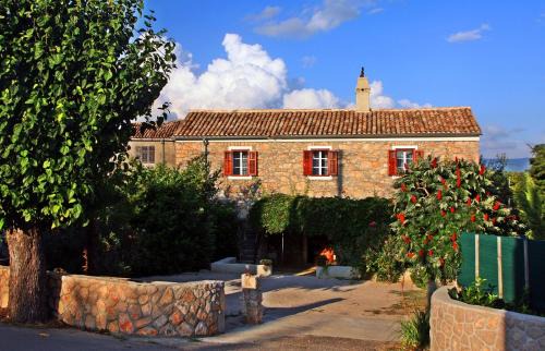 Polje House | Mala kuća za veliki odmor