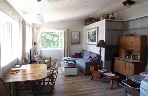 Powell River House | Malaspina Strait Cottage