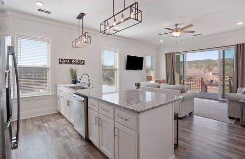 Cullman House | Mallard Pointe 100: 3 BR, 3 BA House in Cullman, Sleeps 8