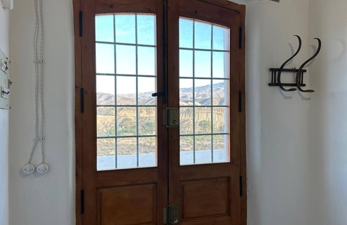 Tabernas Ski Chalet | MAMANGUEÑA CORTIJO POOL AND CAVE. DESERT TAVERNS. RELAX. AVENTURA.CINE