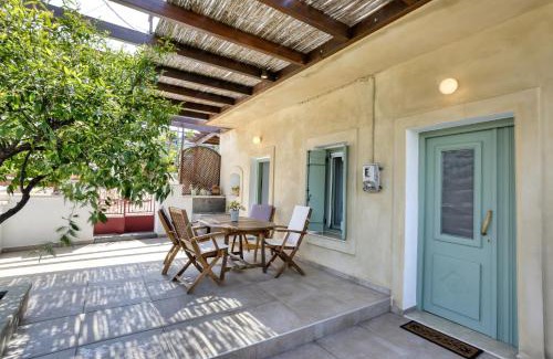 Vigla House | Mandarini House