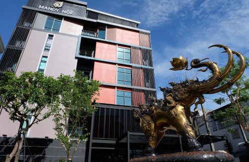 Khlang Hotel | Mandy Nok Hotel