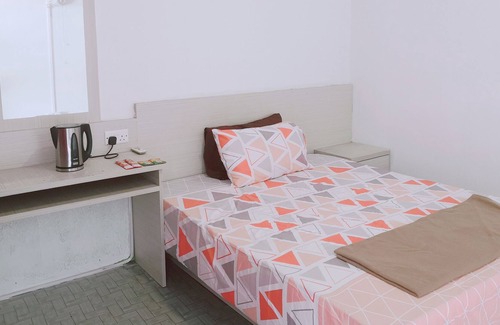 Sungai Rengit House | Maness Guesthouse & Homestay