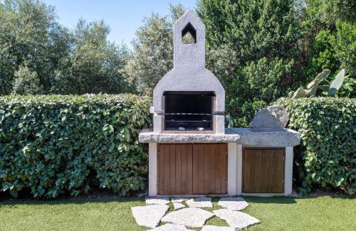 Badesi House | Manessy