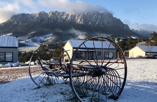 West Kentish Ski Chalet | Manna Hill Farm