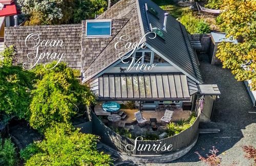 Denman Island Apartment | Manna House