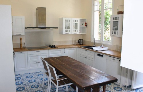 Soustons Villa | Manoir Mer et Lacs - Nine Bedroom Villa, Sleeps 18