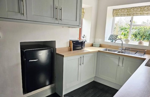 King's Stanley House | Manor Farm Annex with enclosed, private Garden