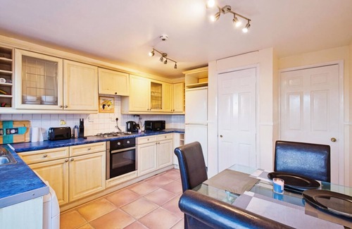 Thamesmead Apartment | Manor Thamesmead Apartment