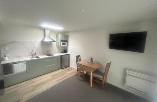 Ranfurly Apartment | Manorburn Apartments Luxury Studio Apartment Central Otago