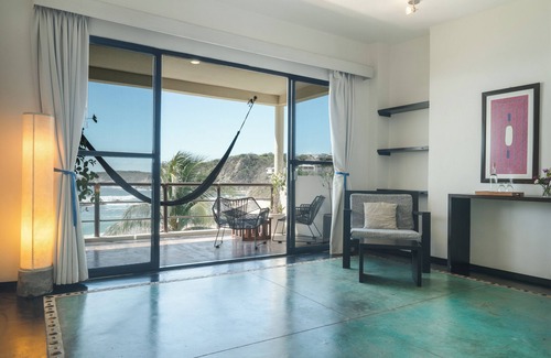 Salchi Hotel | Manta Raya Hotel