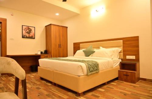 Basavakalyan Hotel | Manthra Hotel, Basavakalyan